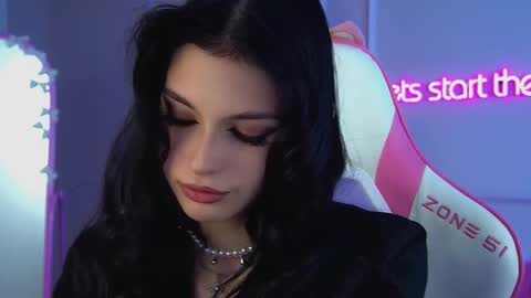 Beverly online show from February 21, 10:40 am