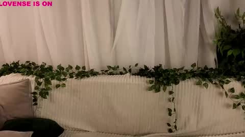 Eliz online show from February 16, 1:26 am