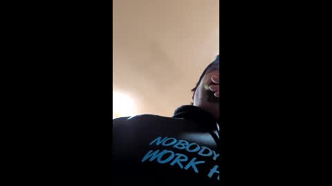 bgiamba21 online show from April 19, 9:28 pm