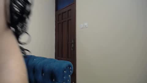 Tiara online show from February 21, 7:54 pm