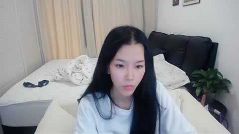 bhwuyulian online show from June 9, 3:39 am
