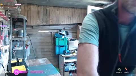 My name is David and if you like public exhibitions you wont be disappointed with me LoL - My favorite vibes is 44  online show from April 14, 11:46 am