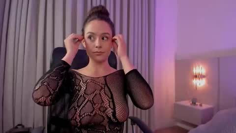 Bian  online show from November 29, 4:31 am