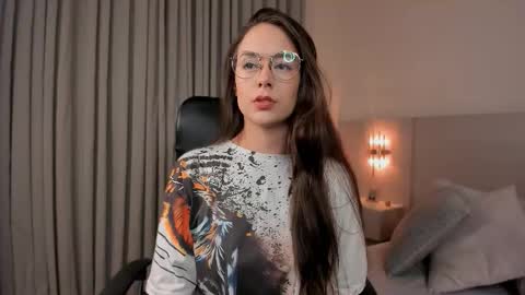 Bian  online show from December 14, 2:29 am