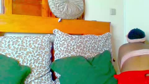 Snapshot of bianca_ebony chatting on March 8, 9:08 pm bianca ebony online show from March 8, 9:08 pm