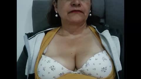 biancasteel online show from April 21, 11:50 am