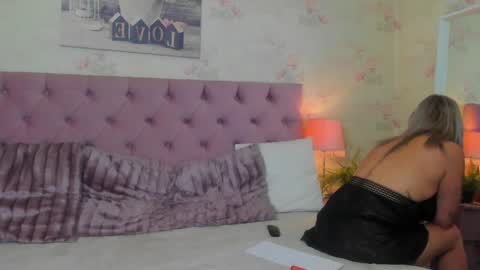  Bianca  online show from February 5, 10:55 pm