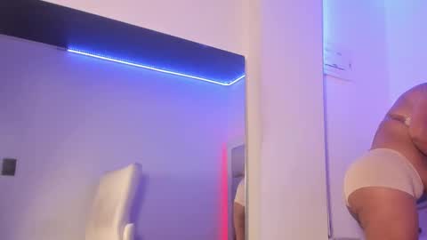 bibiana_js_ online show from November 22, 12:03 pm