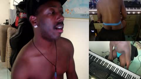 BicepsandFrot online show from March 9, 11:14 am