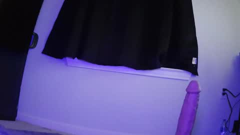 bidadwitabooty online show from April 12, 5:44 am