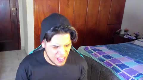 Logan Sprouse online show from November 17, 7:38 pm