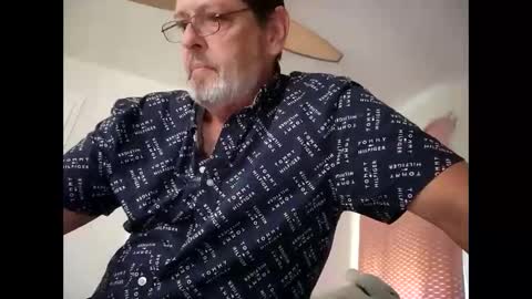 Snapshot of bigal9816192 chatting on January 18, 5:37 pm bigal9816192 online show from January 18, 5:37 pm