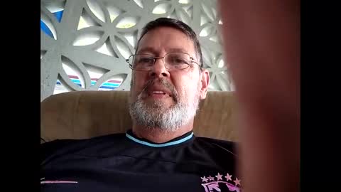 Snapshot of bigal9816192 chatting on December 11, 3:15 pm bigal9816192 online show from December 11, 3:15 pm