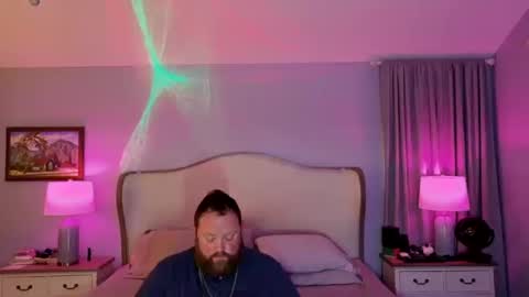 Bigboi1o11 online show from October 13, 6:37 am