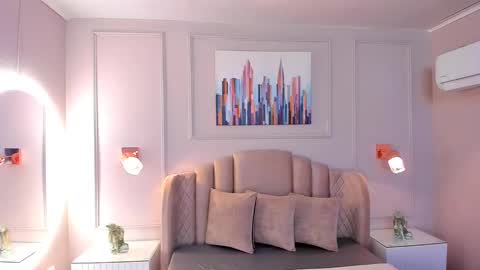   online show from March 7, 10:24 am