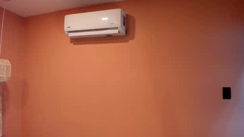   online show from February 18, 10:15 am