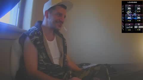 Jon - Im Straight online show from December 1, 8:07 pm