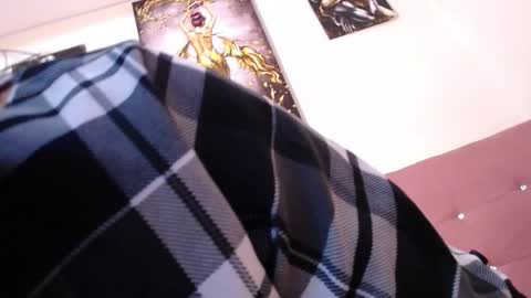 Snapshot of bigclit_luisa chatting on September 27, 6:44 am bigclit_luisa online show from September 27, 6:44 am