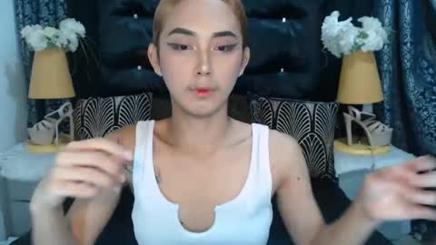 HOLLY online show from July 29, 10:59 am