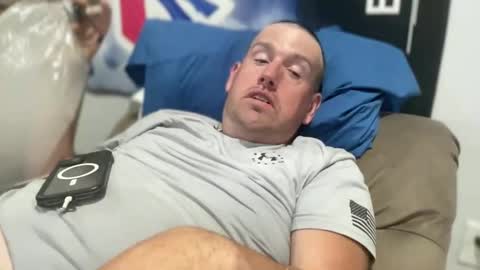 bigcocksuckingslut online show from September 21, 2:26 am