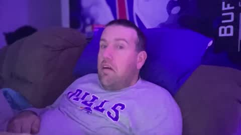 bigcocksuckingslut online show from January 17, 11:35 pm