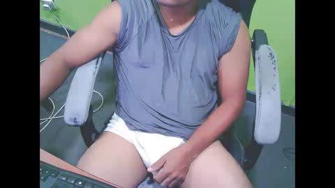 bigdickguyaux online show from December 2, 4:49 pm