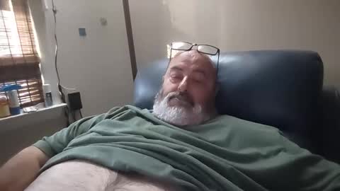 bigfuzzyteddybear online show from April 29, 10:58 pm