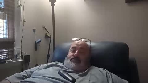 bigfuzzyteddybear online show from December 14, 6:47 pm