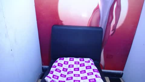  Sunny   online show from March 4, 1:55 am