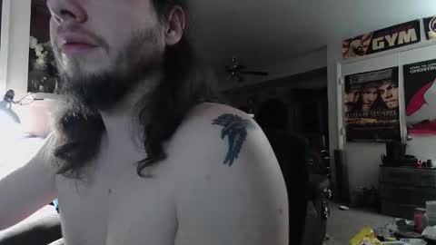 biggerisbetter21 online show from December 4, 10:48 am