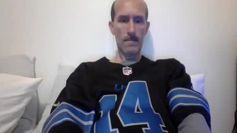 Snapshot of bighugemouthful chatting on September 24, 1:45 am Chaz online show from September 24, 1:45 am