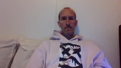 Snapshot of bighugemouthful chatting on September 15, 4:41 pm Chaz online show from September 15, 4:41 pm