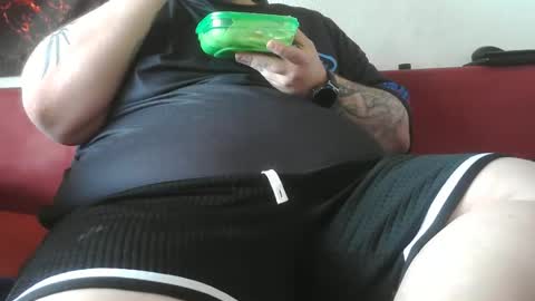 bigmac_xs online show from March 20, 8:19 am