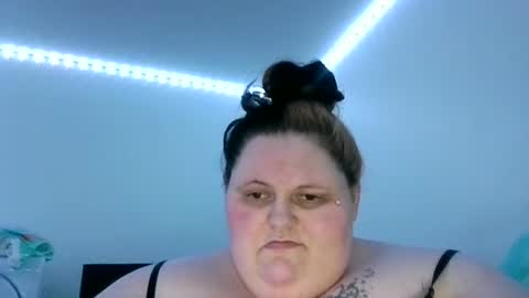 bigmama91 online show from September 22, 12:31 pm