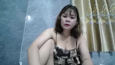 bigpussy_92 online show from November 2, 8:53 pm