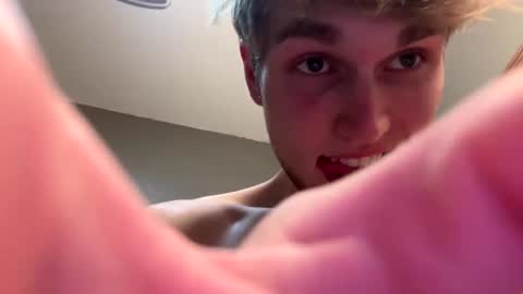 bigskinnyboyshh online show from December 12, 5:52 am