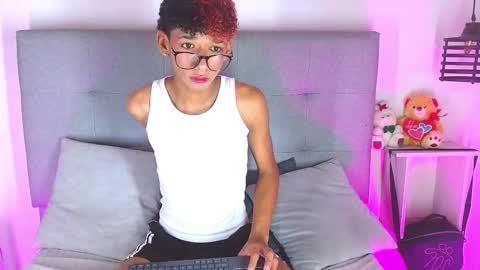 B-I-L-L-I-E 3 online show from September 28, 5:27 am