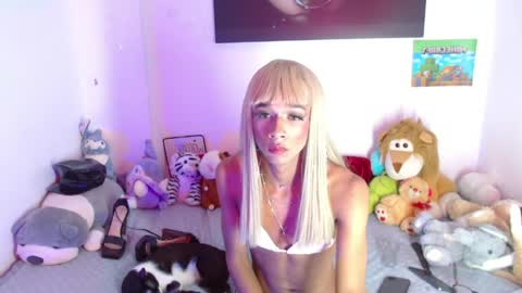 B-I-L-L-I-E 3 online show from April 10, 6:41 am