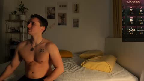 Billy and Lisahelp us to reach 100 likes online show from February 24, 9:00 am