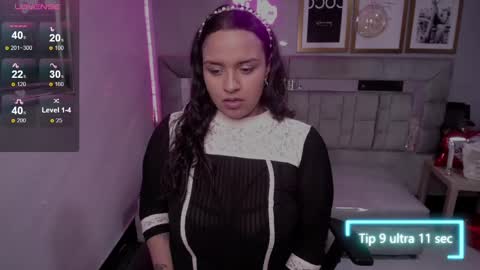 Live 1000pm 600am COLOMBIAN HOUR online show from February 25, 9:31 am