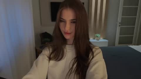 birkin_ online show from July 25, 6:28 pm