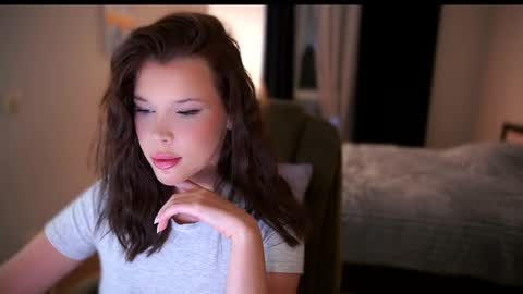 Ann Braslowsky online show from September 14, 10:22 pm