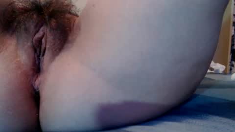 Snapshot of bivolarut30 chatting on February 27, 9:36 pm if you love pussy give 1 token - im a poor girl any token counts-my shop video pussy  virgina  hairy pussy 1 token online show from February 27, 9:36 pm