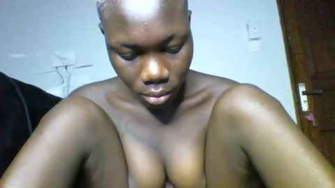 blackmarvel02 online show from February 2, 4:10 am