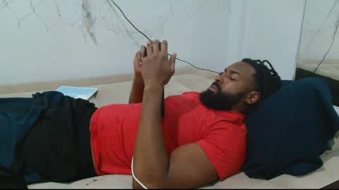 blackmuscles77 online show from June 5, 7:25 am