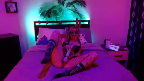 Roselina online show from December 16, 7:04 am