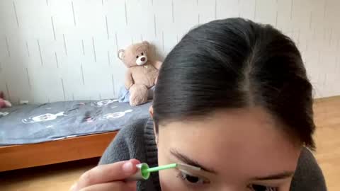 Mila online show from April 23, 8:33 am