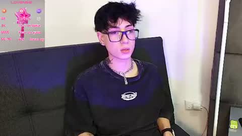 blake___01 online show from July 8, 8:34 pm