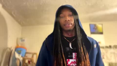 Snapshot of blaxkasta chatting on December 13, 7:32 pm Black Clover online show from December 13, 7:32 pm