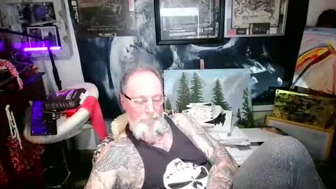 Snapshot of blindsurfer780299 chatting on October 11, 10:35 pm blindsurfer780299 online show from October 11, 10:35 pm